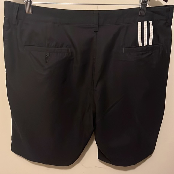 Adidas ClimaLite Shorts - Picture 2 of 4